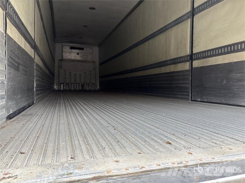Utility 36 ft x 102 in T/A Refrigerated Trailer 冷凍冷蔵トレーラー