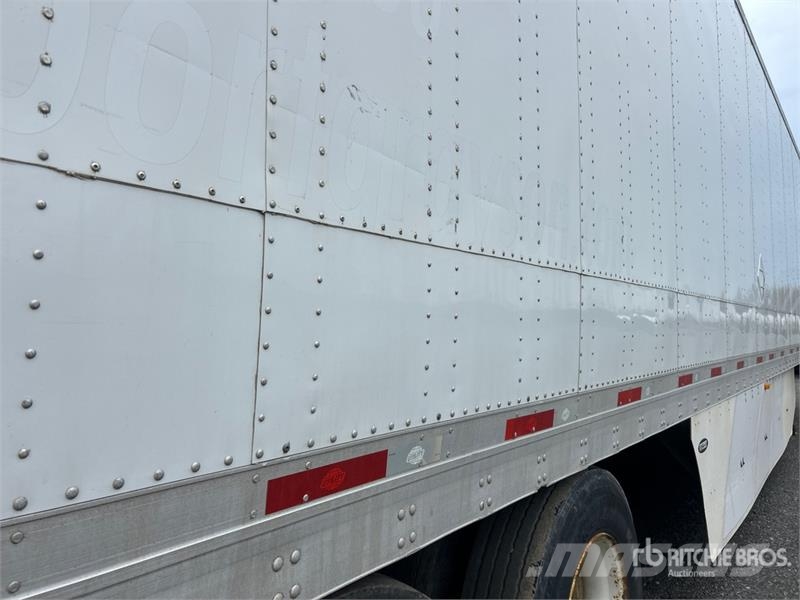 Utility 4000D-X Gesloten opbouw trailers
