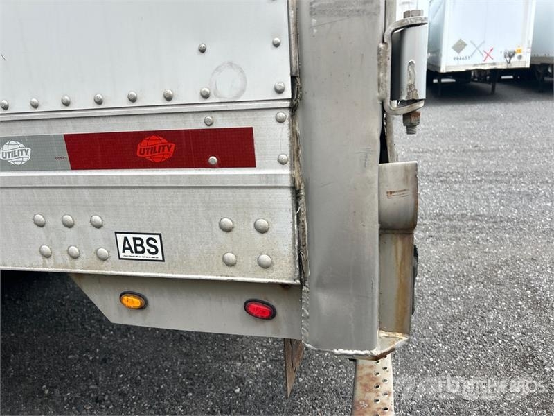 Utility 4000D-X Gesloten opbouw trailers