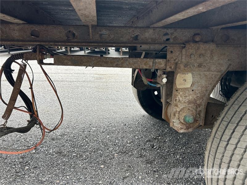 Utility 4000D-X Box Trailers
