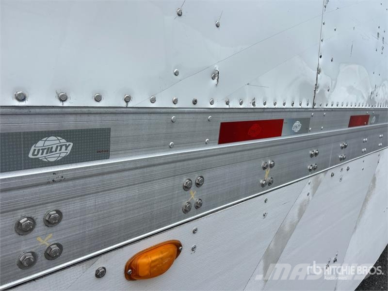 Utility 4000D-X Box Trailers
