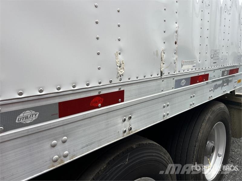 Utility 4000D-X Box Trailers