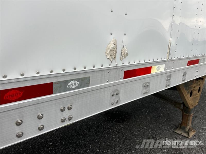Utility 4000D-X Box Trailers