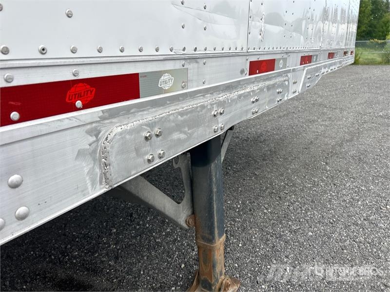 Utility 4000D-X Box Trailers