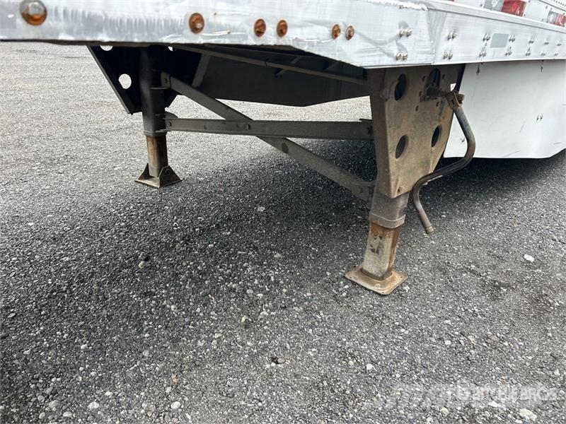 Utility 4000D-X Box Trailers