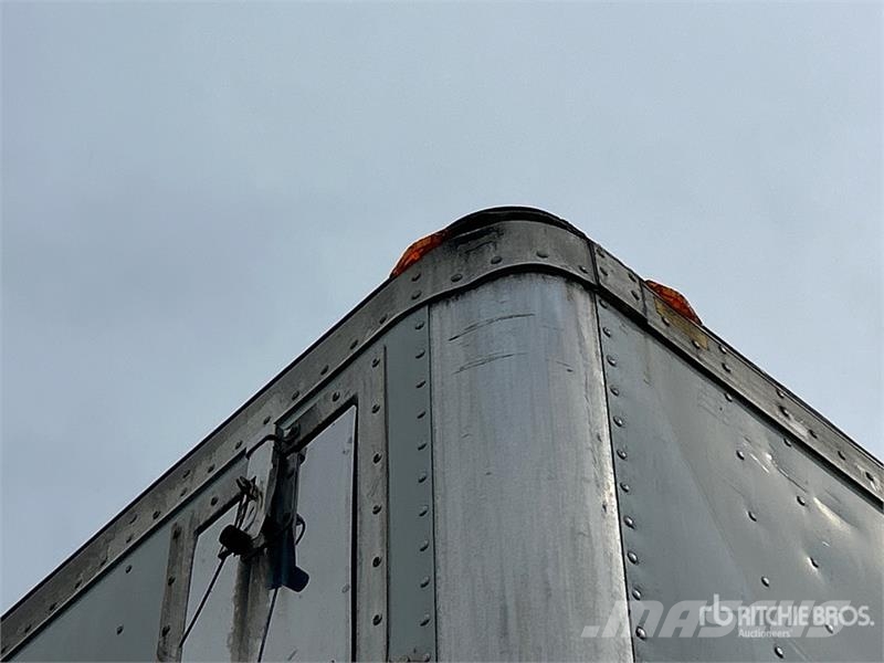 Utility 4000D-X Gesloten opbouw trailers