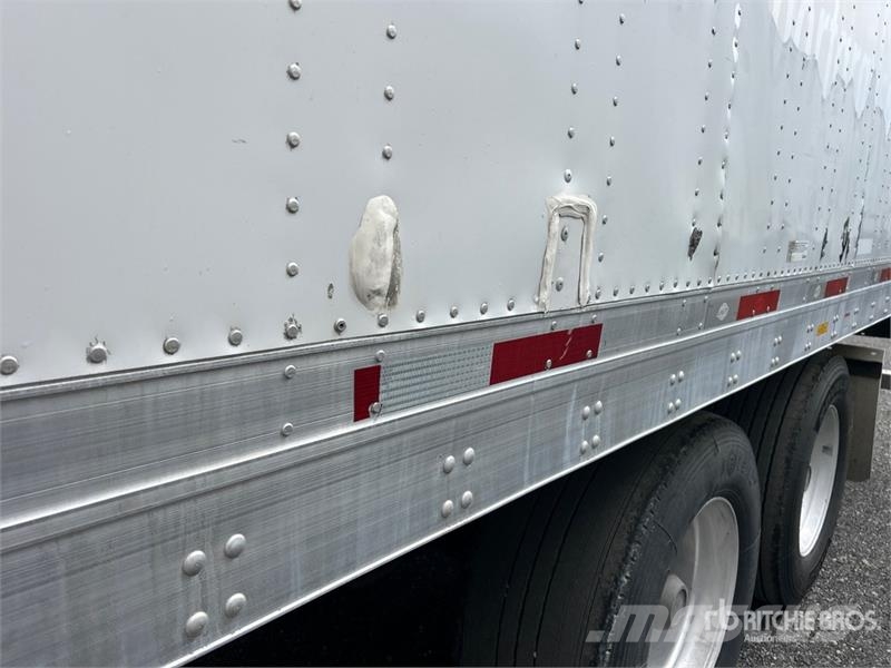 Utility 4000D-X Box Trailers