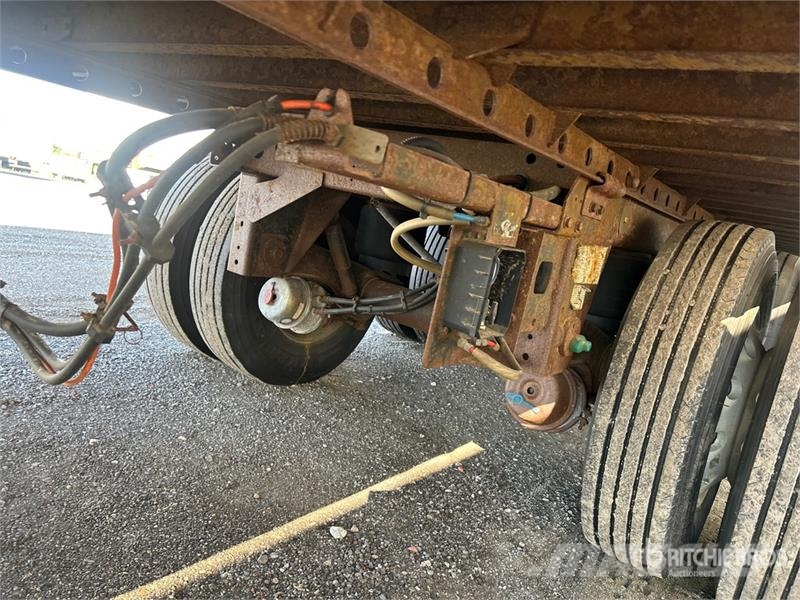 Utility 4000D-X Gesloten opbouw trailers