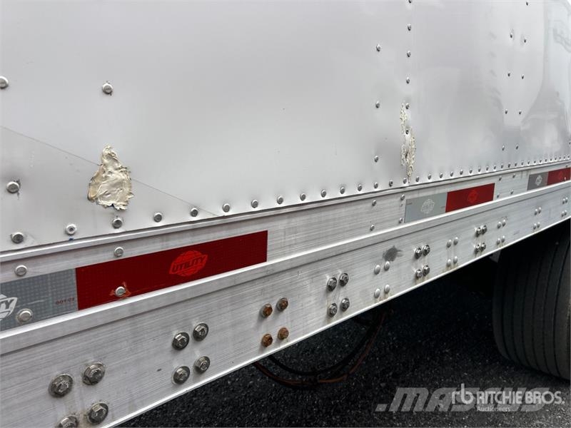 Utility 4000D-X Box Trailers