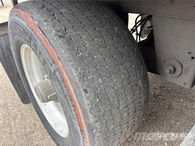Utility 53 ft T/A Van Trailer Причепи-фургони