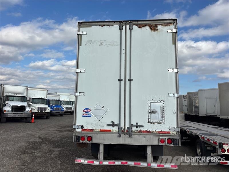 Utility 53 ft x 102 in T/A Van Trailer Skåpsläp