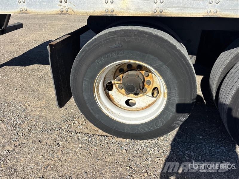 Utility 53 ft x 102 in T/A Refrigerated Trailer Puspriekabės su izoterminiu kėbulu