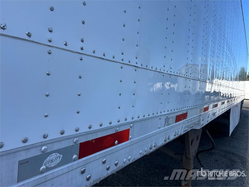 Utility 53 ft x 102 in T/A Van Trailer مقطورات ذات هيكل صندوقي