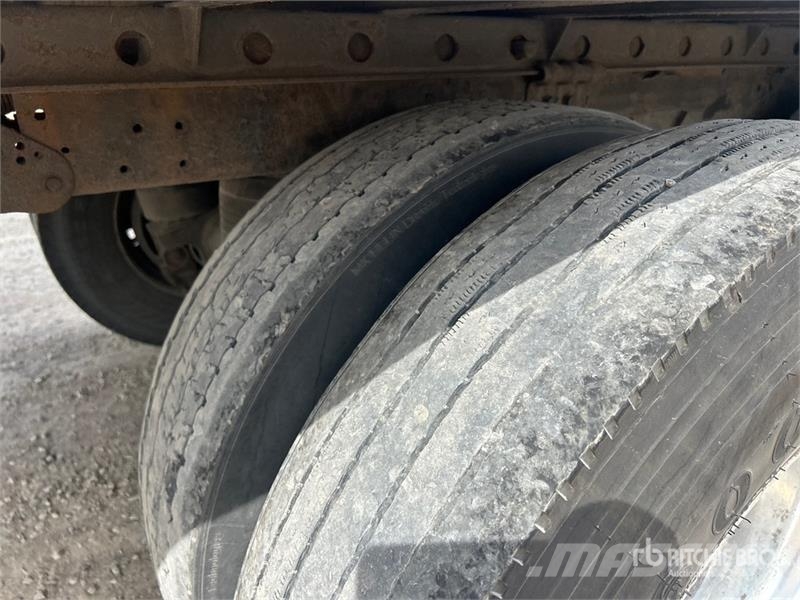 Utility 53 ft x 102 in T/A Refrigerated Trailer نصف مقطورات بدرجة حرارة قابلة للضبط