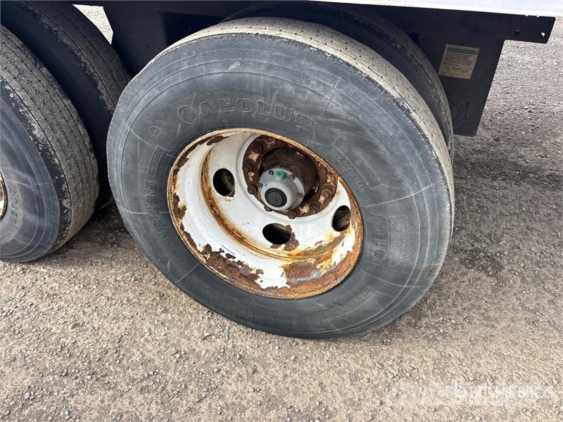 Utility 53 ft x 102 in T/A Van Trailer Skåpsläp
