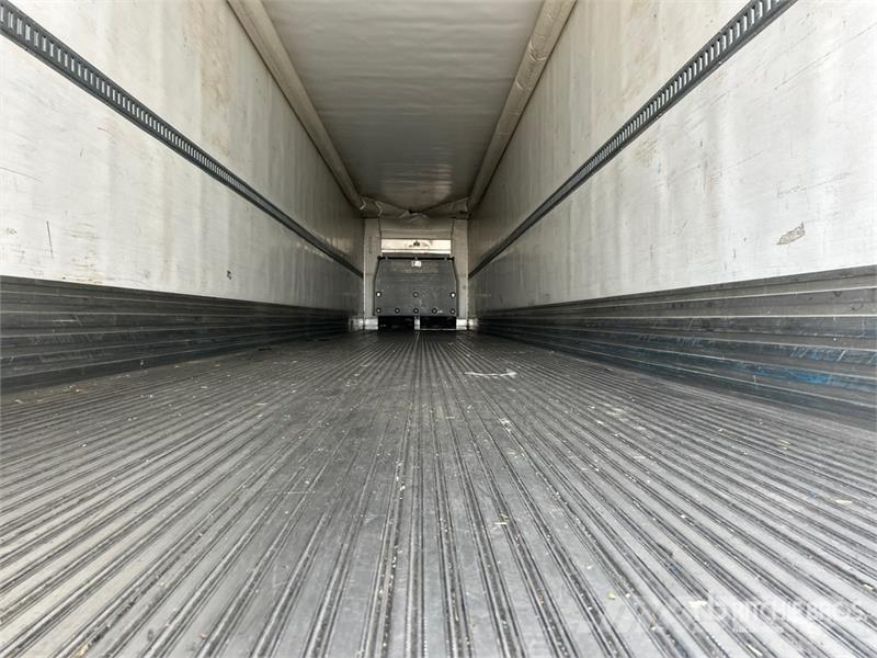Utility 53 ft x 102 in T/A Refrigerated Trailer Külmikpoolhaagised