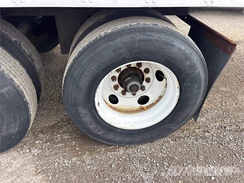 Utility 53 ft x 102 in T/A Van Trailer Skåpsläp