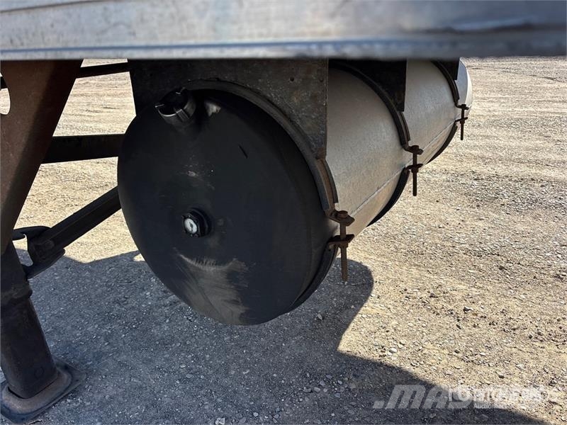 Utility 53 ft x 102 in T/A Refrigerated Trailer Puspriekabės su izoterminiu kėbulu