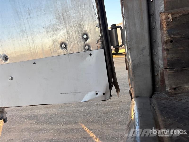 Utility 53 ft x 102 in Tri/A Van Trailer Remorque Fourgon