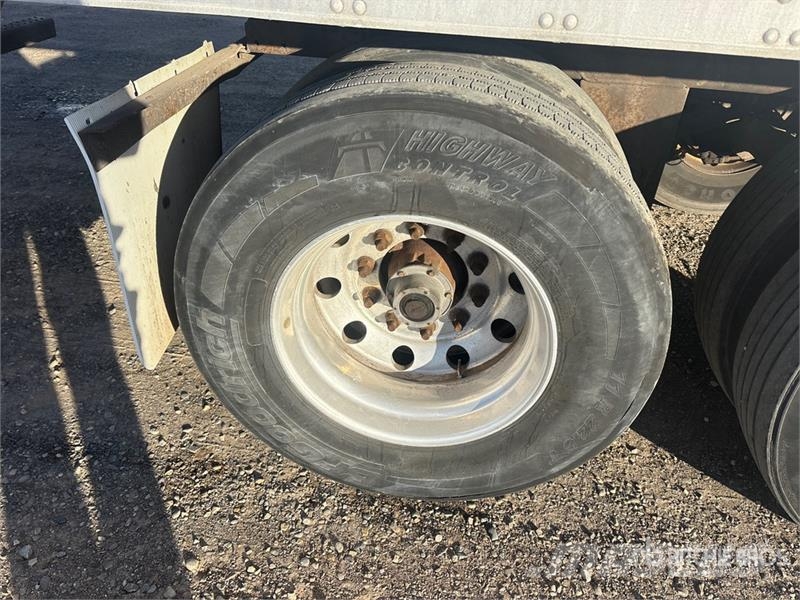 Utility 53 ft x 102 in T/A Refrigerated Trailer Semi Reboques Isotérmicos