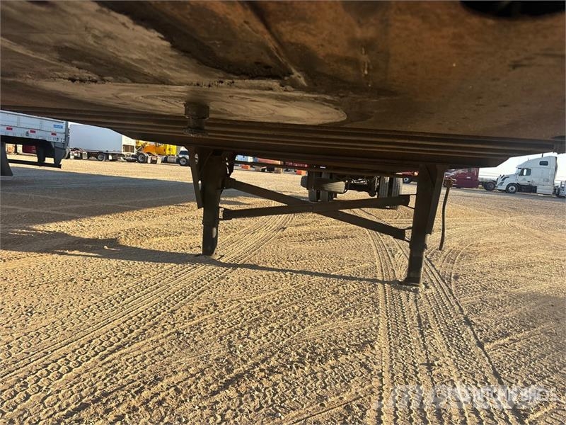 Utility 53 ft x 102 in T/A Van Trailer Van Body Trailers