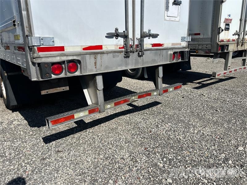 Utility 53 ft x 102 in T/A Van Trailer Dobozos pótkocsik