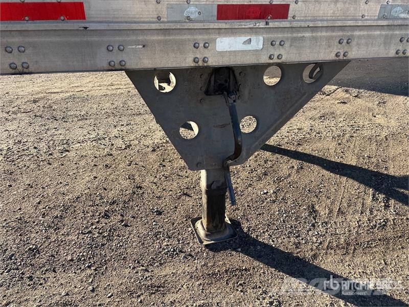 Utility 53 ft x 102 in T/A Van Trailer Причепи-фургони