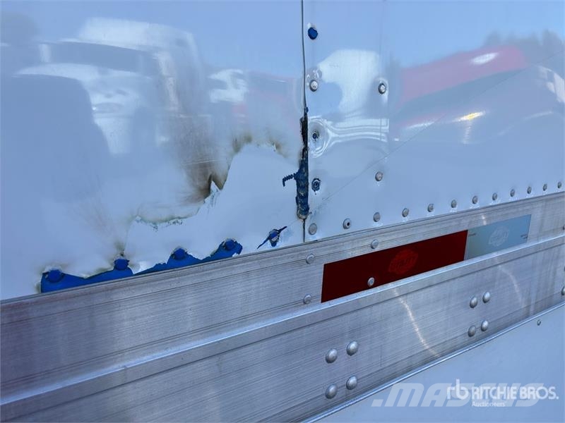 Utility 53 ft x 102 in T/A Van Trailer Box body trailers