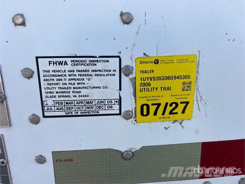 Utility 53 ft x 102 in Tri/A Van Trailer Skappåbygg