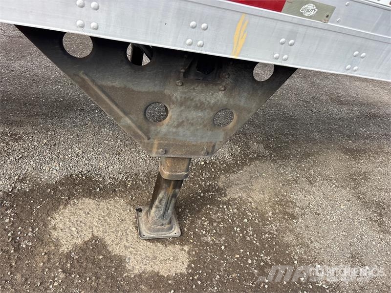 Utility 53 ft x 102 in T/A Van Trailer Skåpsläp