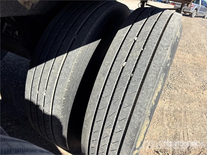 Utility 53 ft x 102 in T/A Van Trailer Dengtos priekabos