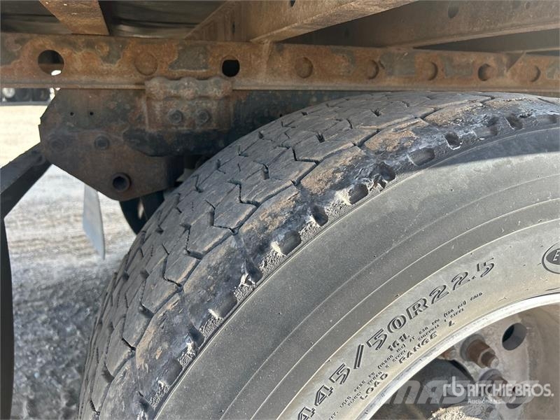 Utility 53 ft x 102 in T/A Refrigerated Trailer نصف مقطورات بدرجة حرارة قابلة للضبط