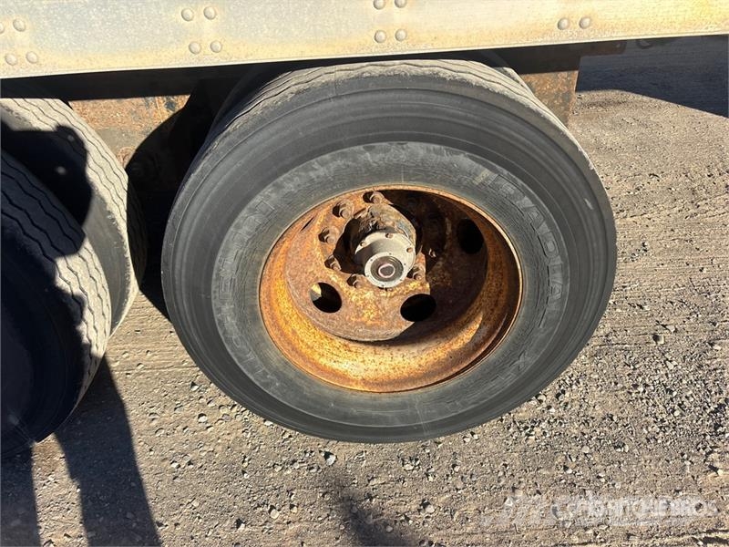 Utility 53 ft x 102 in T/A Heated Van Trailer Sanduk prikolice