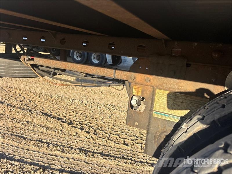 Utility 53 ft x 102 in T/A Van Trailer Van Body Trailers