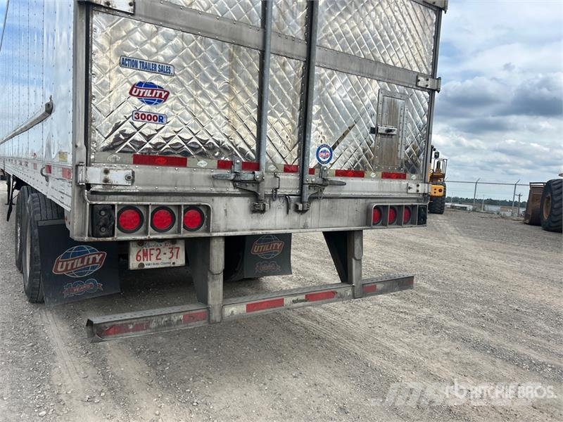 Utility 53 ft x 102 in T/A Refrigerated Trailer نصف مقطورات بدرجة حرارة قابلة للضبط