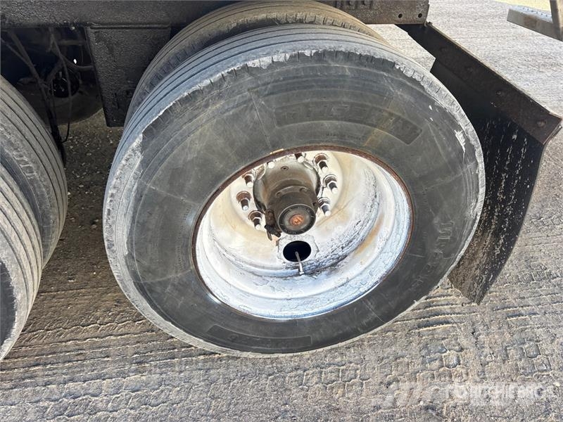 Utility 53 ft x 102 in T/A Van Trailer Skappåbygg