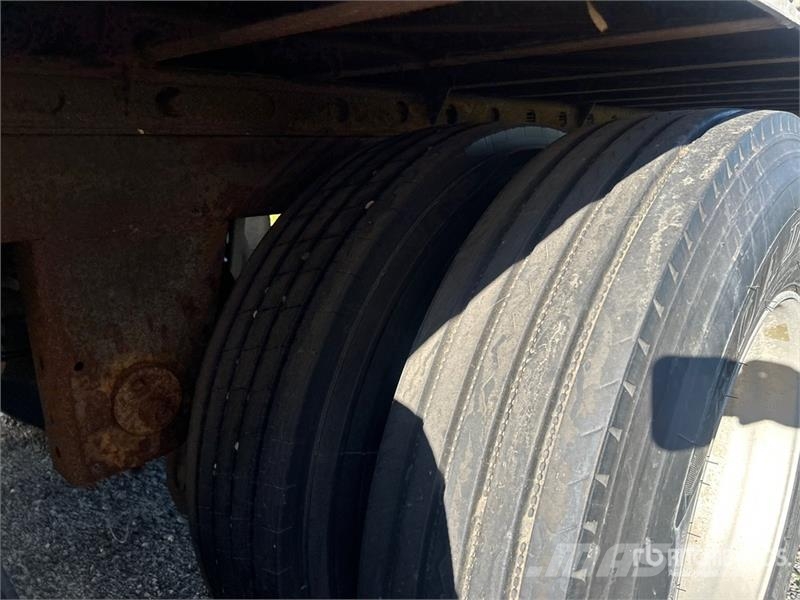 Utility 53 ft x 102 in T/A Van Trailer (Inoperable) Прицепы-фургоны