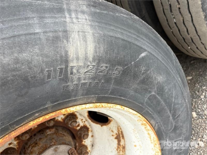 Utility 53 ft x 102 in T/A Van Trailer مقطورات ذات هيكل صندوقي