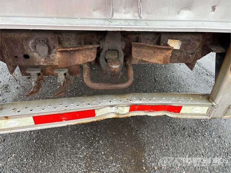 Utility 53 ft x 102 in T/A Van Trailer Van Body Trailers