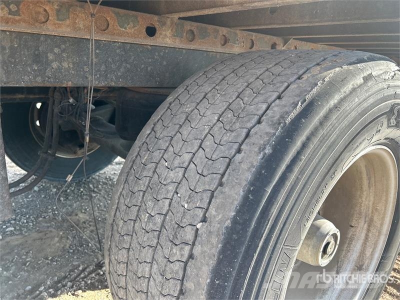 Utility 53 ft x 102 in T/A Refrigerated Trailer نصف مقطورات بدرجة حرارة قابلة للضبط