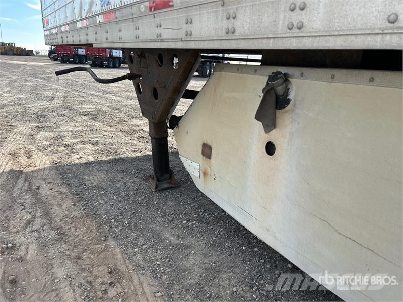 Utility 53 ft x 102 in T/A Refrigerated Trailer نصف مقطورات بدرجة حرارة قابلة للضبط