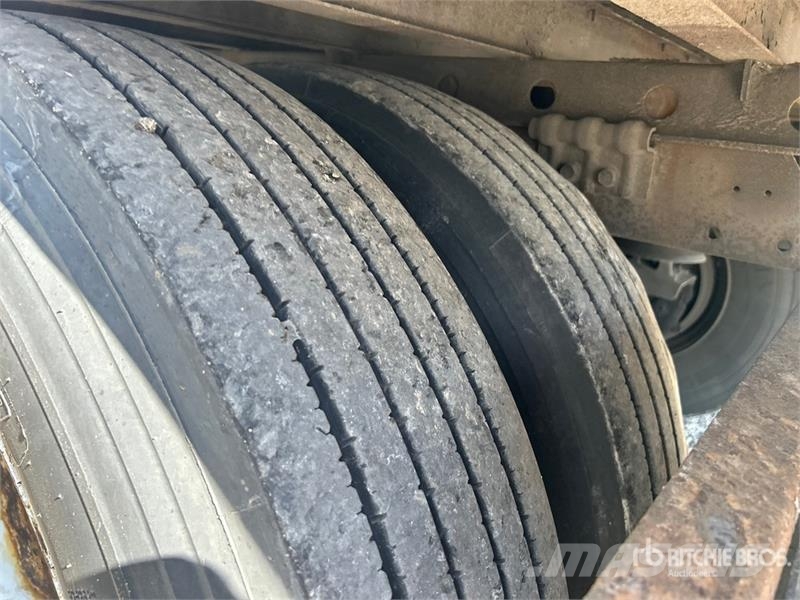 Utility 53 ft x 102 in T/A Van Trailer Dobozos pótkocsik