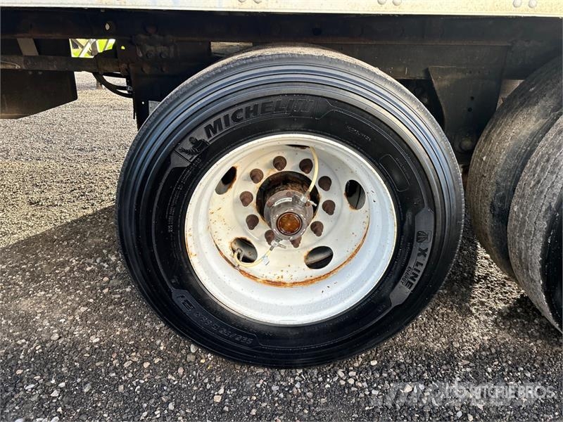 Utility 53 ft x 102 in T/A Van Trailer Umpikoriperävaunut