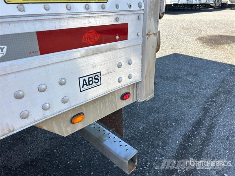 Utility 53 ft x 102 in T/A Van Trailer مقطورات ذات هيكل صندوقي