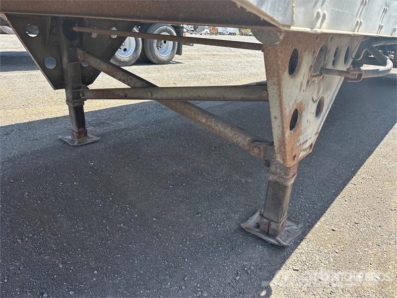 Utility 53 ft x 102 in T/A Van Trailer مقطورات ذات هيكل صندوقي