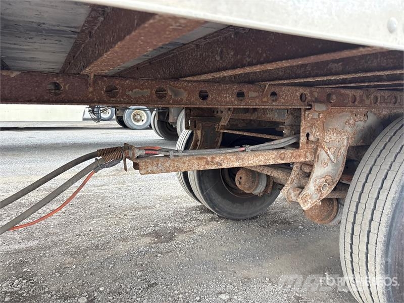 Utility 53 ft x 102 in T/A Van Trailer مقطورات ذات هيكل صندوقي