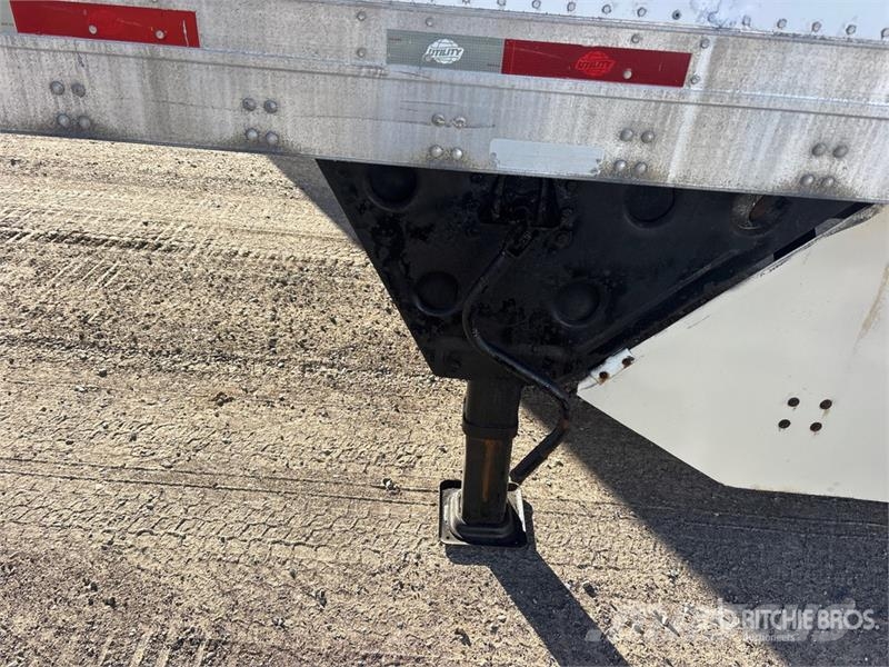 Utility 53 ft x 102 in T/A Van Trailer Skappåbygg