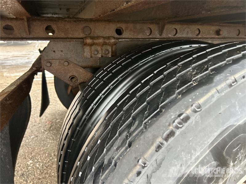 Utility 53 ft x 102 in T/A Van Trailer 箱體拖車