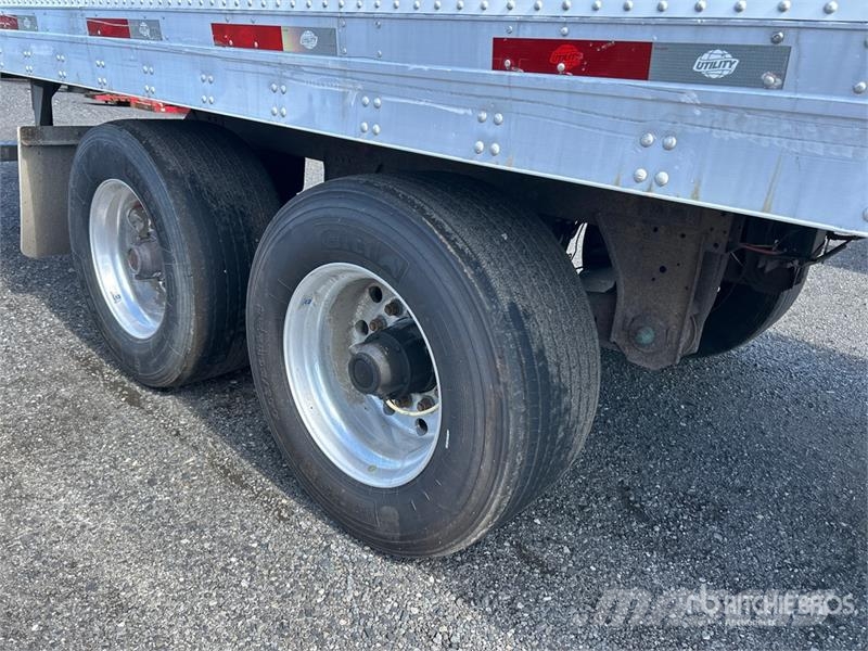 Utility 53 ft x 102 in T/A Van Trailer مقطورات ذات هيكل صندوقي