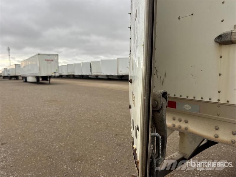 Utility 53 ft x 102 in T/A Van Trailer Skappåbygg
